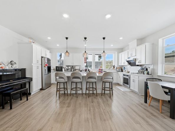 28983 Ashwell Avenue, Hayward CA 94544