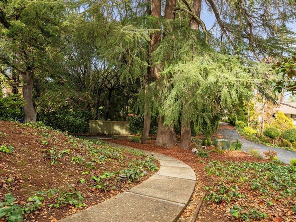 600 Pennsylvania Avenue 10, Los Gatos CA 95030