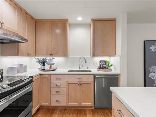 600 Pennsylvania Avenue 10, Los Gatos CA 95030