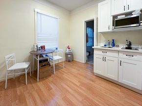 Waverley, Palo Alto CA 94301