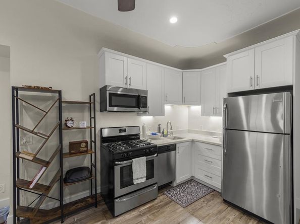 Waverley, Palo Alto CA 94301