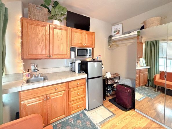 Waverley, Palo Alto CA 94301