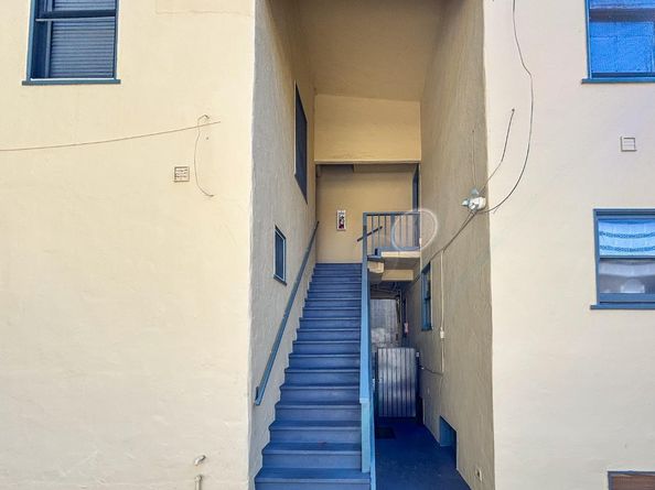 Waverley, Palo Alto CA 94301