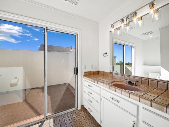 623 High Street, Santa Cruz CA 95060