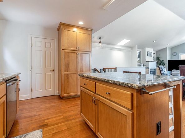 276 San Benito Road, Brisbane CA 94005