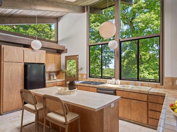 40 Deer Path Drive, Portola Valley CA 94028
