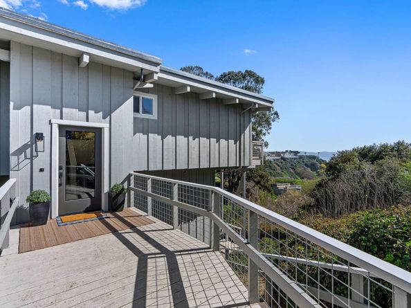 664 Bayview Drive, Aptos CA 95003