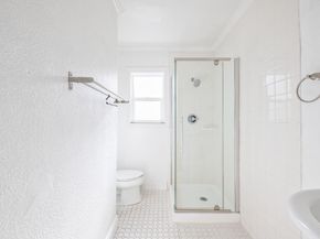 6029 Macarthur Boulevard, Oakland CA 94605