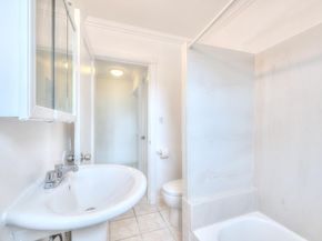 6029 Macarthur Boulevard, Oakland CA 94605