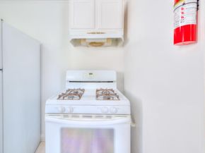 6029 Macarthur Boulevard, Oakland CA 94605