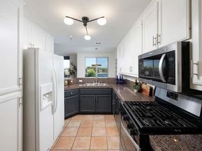 300 Baltic Circle 318, Redwood Shores CA 94065