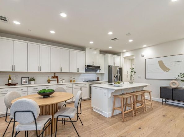 399 Charles Morris Terrace, Sunnyvale CA 94085