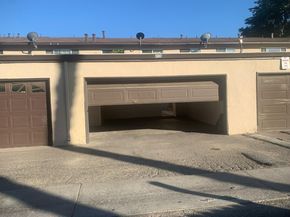 Undisclosed Address #ML82022752, San Jose CA 95111