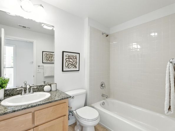 1037 Scotia Terrace 203, Sunnyvale CA 94089