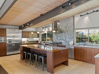 1220 Chula Vista Drive