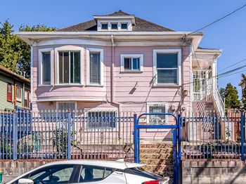 2520 E 24th Street