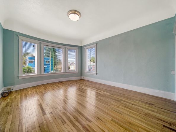 2520 E 24th Street, Oakland CA 94601