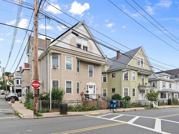 72 Sagamore Ave, Chelsea MA 02150