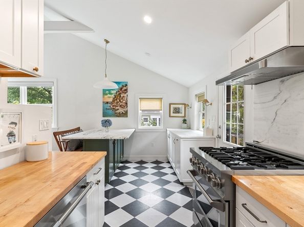 15 Woodland Road, Wayland MA 01778