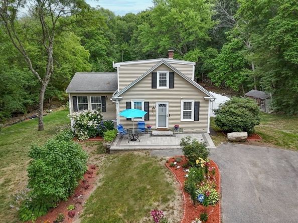 165 Astle St, Tewksbury MA 01876