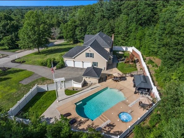 256 Hillcrest Rd, Marshfield MA 02050