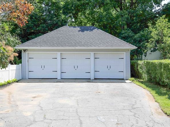 20 Vassar St, Worcester MA 01602