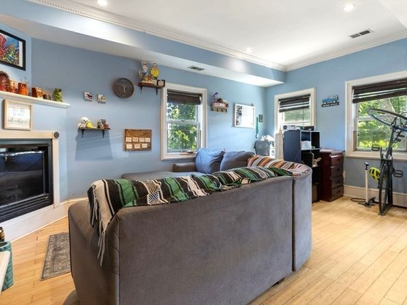 26 Beach Street 1, Boston MA 02122
