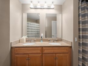 248 Albion St 324, Wakefield MA 01880