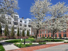 248 Albion St 324, Wakefield MA 01880