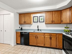 340 Centre Avenue 7, Rockland MA 02370