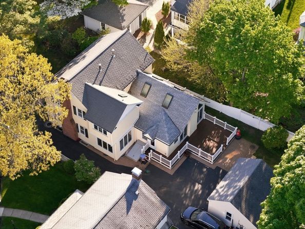 349 Auburndale Ave, Newton MA 02466