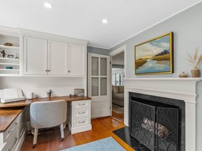 37 Lincoln St, Hingham MA 02043