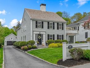 37 Lincoln St, Hingham MA 02043
