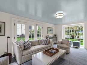 37 Lincoln St, Hingham MA 02043