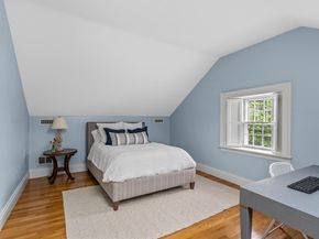 37 Lincoln St, Hingham MA 02043