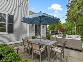 37 Lincoln St, Hingham MA 02043