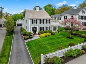 37 Lincoln St, Hingham MA 02043