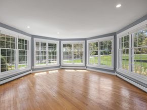 1 Boat House Dr, Wareham MA 02571