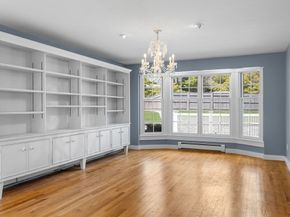 1 Boat House Dr, Wareham MA 02571