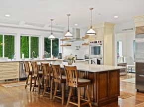 112 River Rd, Hanover MA 02339