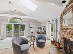112 River Rd, Hanover MA 02339