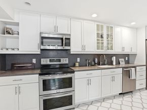 112 River Rd, Hanover MA 02339