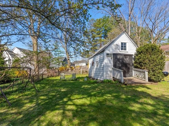 1069 Central Ave, Needham MA 02492