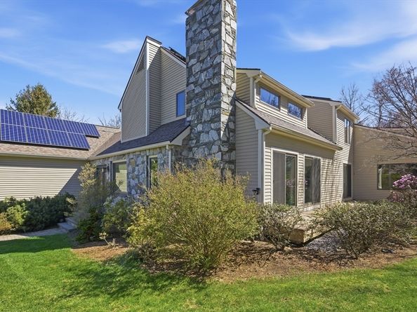 641 Salem End Road, Framingham MA 01701