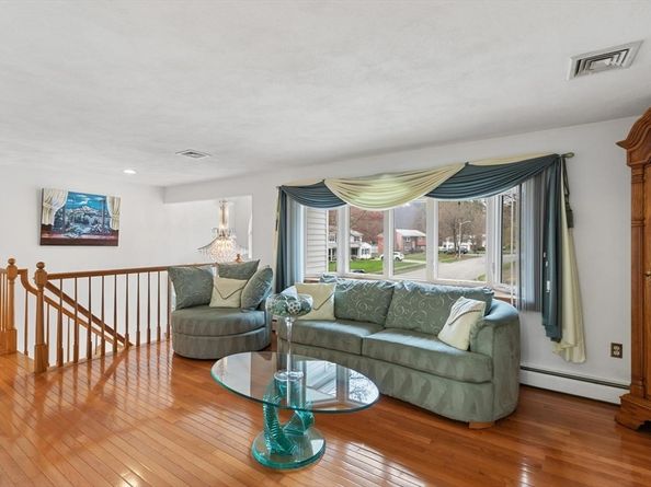 33 Arlene Ave, Wilmington MA 01887