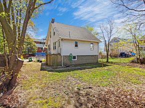 61 Ross St, Medford MA 02155
