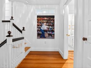70 Curve St, Wellesley MA 02482