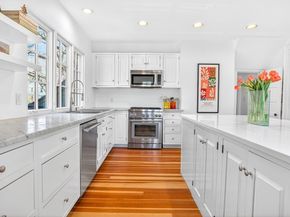 70 Curve St, Wellesley MA 02482