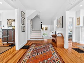 70 Curve St, Wellesley MA 02482