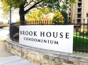 44 Washington St 712, Brookline MA 02445